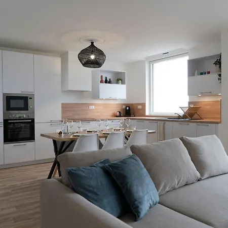 Face A La Appartement