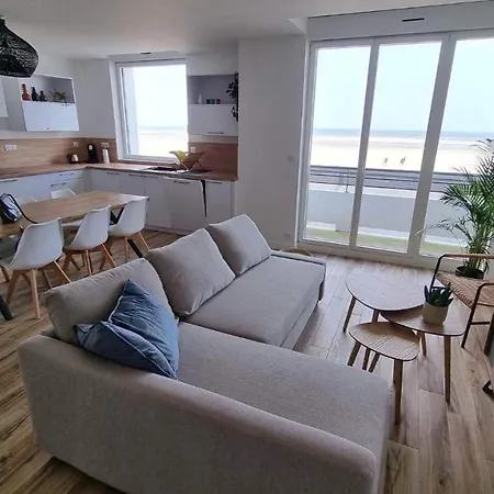 Face A Malo Avec Parking Prive