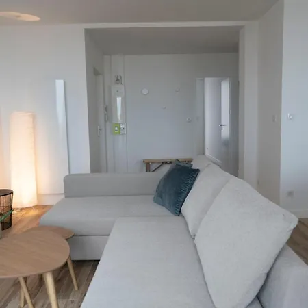 Appartement Face A La *