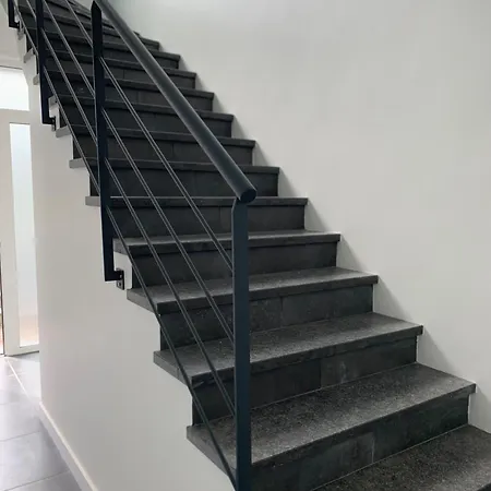 Face A Malo Avec Parking Prive