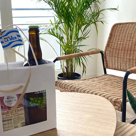 公寓 Face A Malo Avec Parking Prive